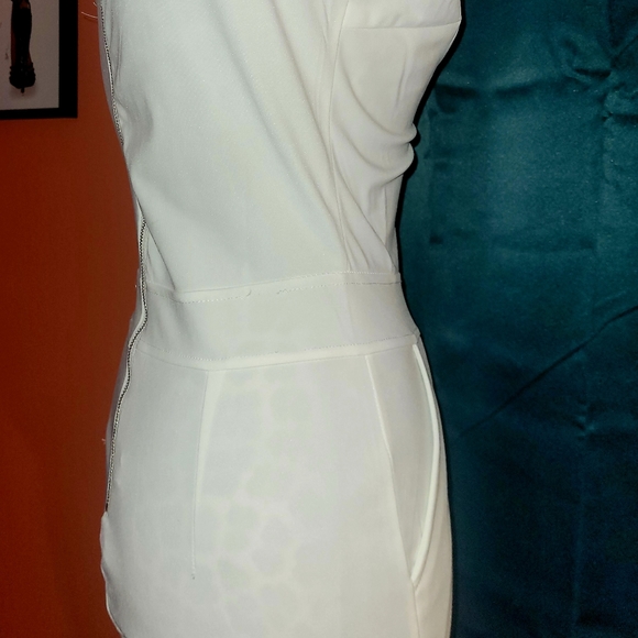 Jumpsuit - Picture 7 of 8